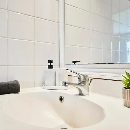 Cozy Studio, Vauban In